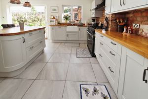 COLNE ROAD- click for photo gallery